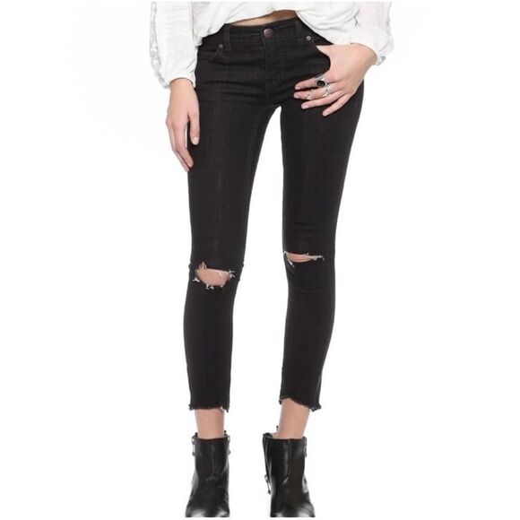 Free People Destroyed Ankle Raw Hem Skinny Jean-Black-Size 32x25 Distressed Pant - Picture 1 of 10
